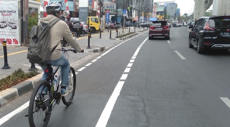  Jumat, Aturan Jalur Sepeda di Jakarta Mulai Berlaku 